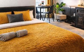 Adago Apartamenty Antracyt Szczawno-Zdrój - Luksusowy Apartament Premium - Nowoczesny Design - Blisko Parku Zdrojowego